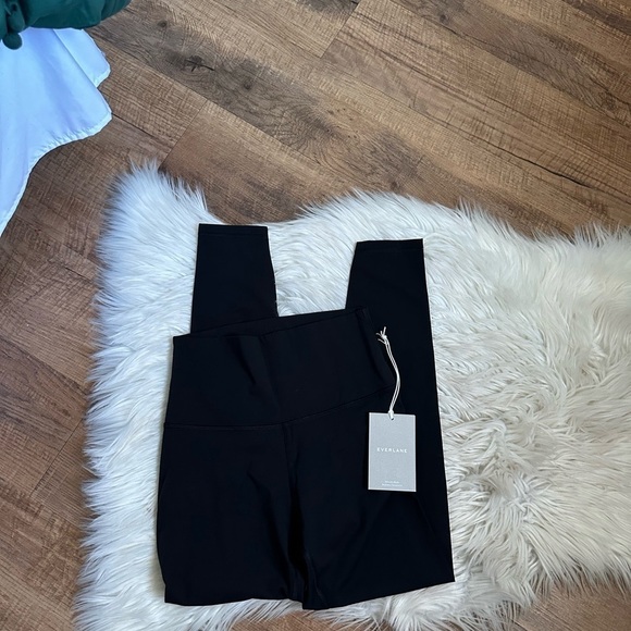 EVERLANE The Perform Legging In Black - Picture 5 of 8